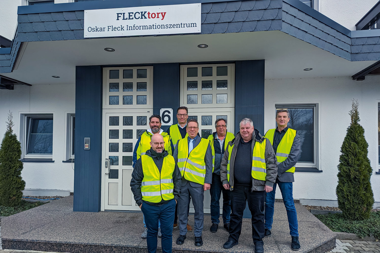 Experten im Dialog: Planungsgruppe Dach besucht die FLECKtory – Oskar Fleck Informationszentrum zum Wissensaustausch