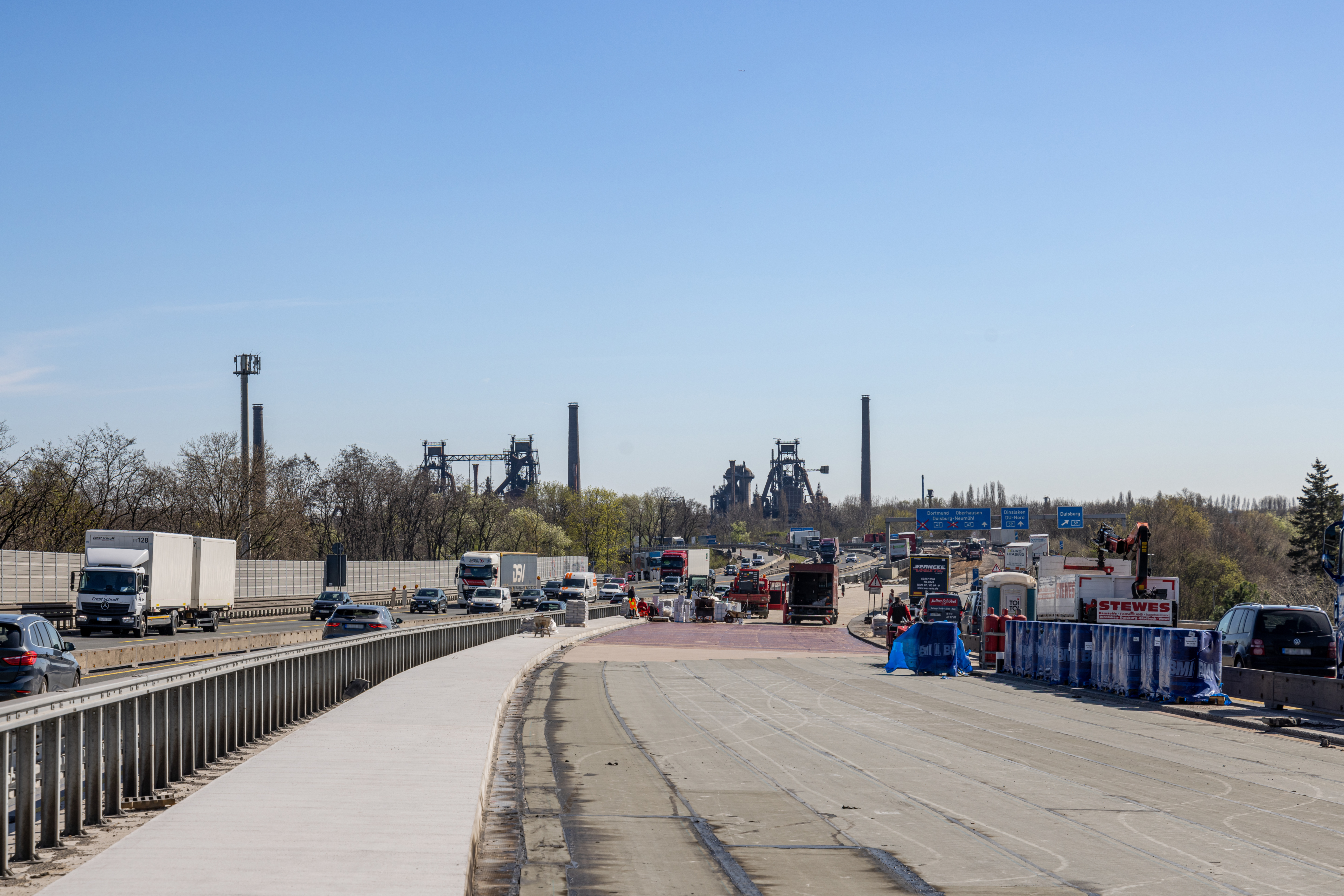 Erfolgreiche Brückensanierung am Autobahnkreuz Duisburg-Nord
